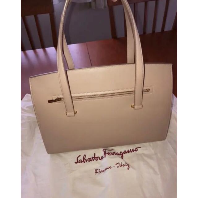 税込】 Salvatore Ferragamo - フェラガモ トートバッグ 新品未使用
