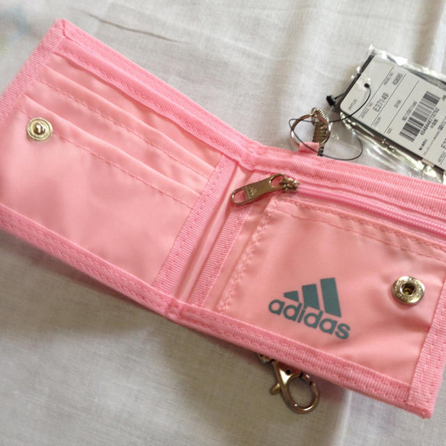 adidas(アディダス)の新品♡アディダス♡kids財布♡ レディースのファッション小物(財布)の商品写真