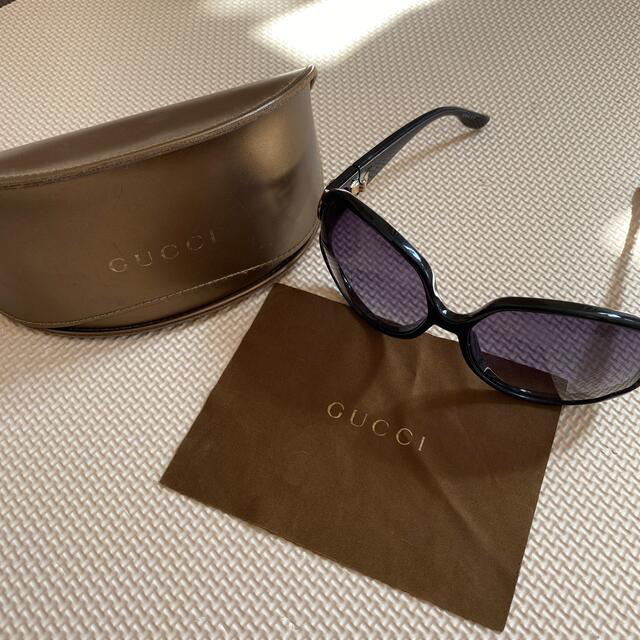 Gucci(グッチ)の値下　GUCCI  グッチ　サングラス レディースのファッション小物(サングラス/メガネ)の商品写真