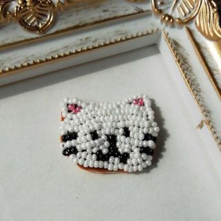 ねこ　猫　ネコ　ブローチ　バッジ　バッヂ　かわいい　バッグチャーム(キーホルダー/ストラップ)