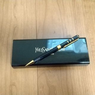 Yves Saint Laurent Beaute(文房具)のフリマアイテム一覧 Yves Saint Laurent Beaute(文房具)のフリマアイテム一覧