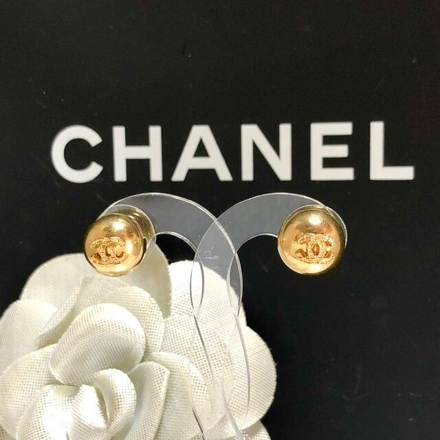 CHANEL シャネル　【希少】マトラッセピアス