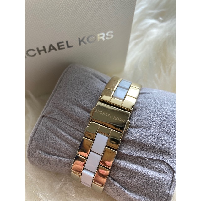 MICHAEL KORS(マイケルコース)のliza様専用　マイケルコース 腕時計 箱付き美品 レディースのファッション小物(腕時計)の商品写真