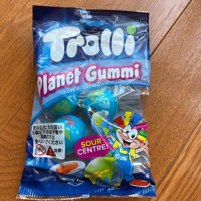 KALDI(カルディ)の地球グミ　trolli トローリ　プラネットグミ 食品/飲料/酒の食品(菓子/デザート)の商品写真