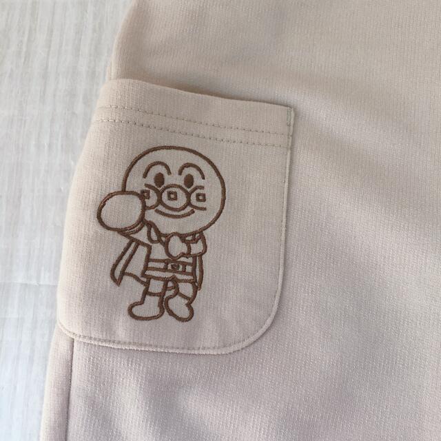 アンパンマン　オーバーオール　90センチ　サロペット　刺繍 キッズ/ベビー/マタニティのキッズ服男の子用(90cm~)(その他)の商品写真