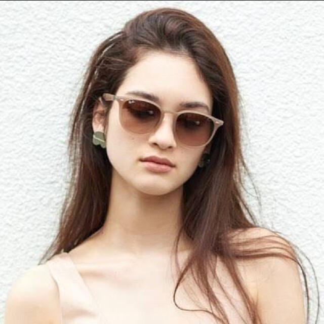 Ray-Ban(レイバン)の正規品Ray-BanレイバンRB4259F-6166/13サングラス レディースのファッション小物(サングラス/メガネ)の商品写真