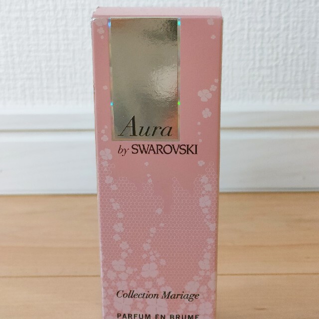 SWAROVSKI(スワロフスキー)のaura swarovski 30ml コスメ/美容の香水(香水(女性用))の商品写真