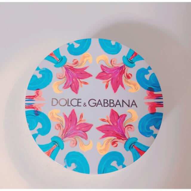 DOLCE&GABBANA(ドルチェアンドガッバーナ)の※購入者様決まりました※ コスメ/美容のベースメイク/化粧品(フェイスパウダー)の商品写真