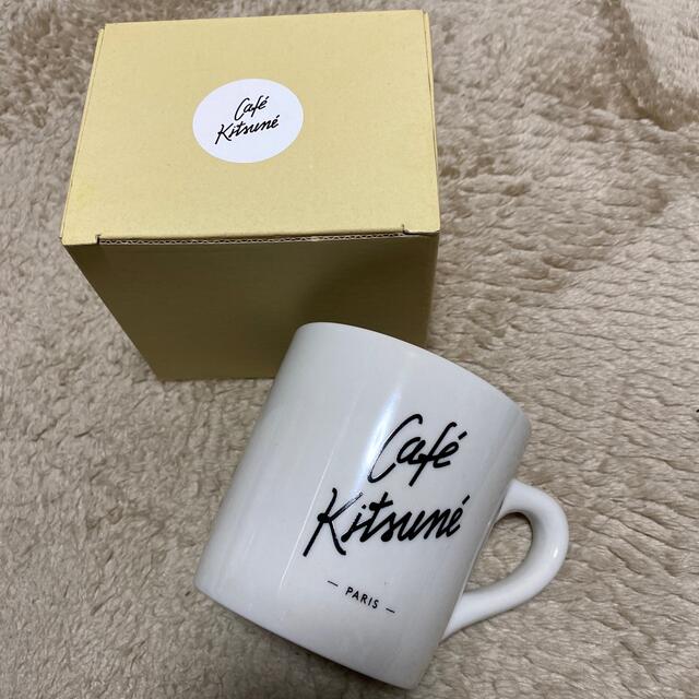 MAISON KITSUNE'(メゾンキツネ)のメゾンキツネのマグカップ新品未使用 インテリア/住まい/日用品のキッチン/食器(グラス/カップ)の商品写真