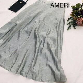 アメリヴィンテージ(Ameri VINTAGE)のAMERI  艶やかロングスカート　プリーツ　グレー　シルバー(ロングスカート)