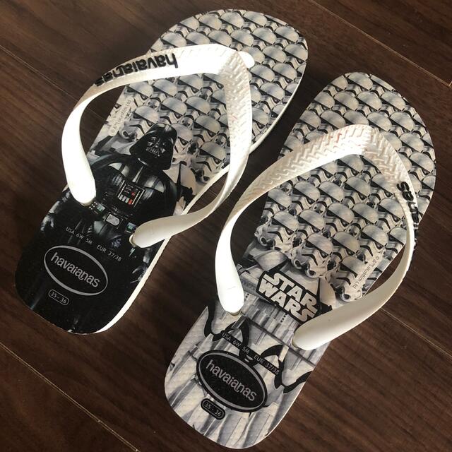 havaianas(ハワイアナス)のhavaianas スターウォーズ ダースベイダー star wars レディースの靴/シューズ(ビーチサンダル)の商品写真