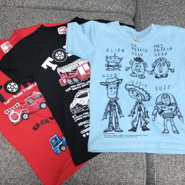110センチ　Tシャツ 3枚　トミカ　トイ・ストーリー キッズ/ベビー/マタニティのキッズ服男の子用(90cm~)(Tシャツ/カットソー)の商品写真