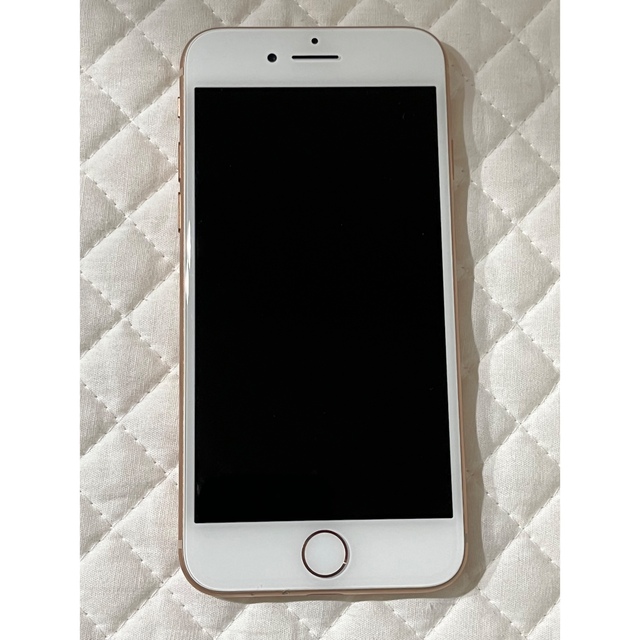 Apple(アップル)のiPhone8 64GB 本体 ピンクゴールド★初期化済み 画面割れなし 傷あり スマホ/家電/カメラのスマートフォン/携帯電話(スマートフォン本体)の商品写真