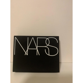 NARS ライトリフレクティングセッティングパウダープレストN(フェイスパウダー)