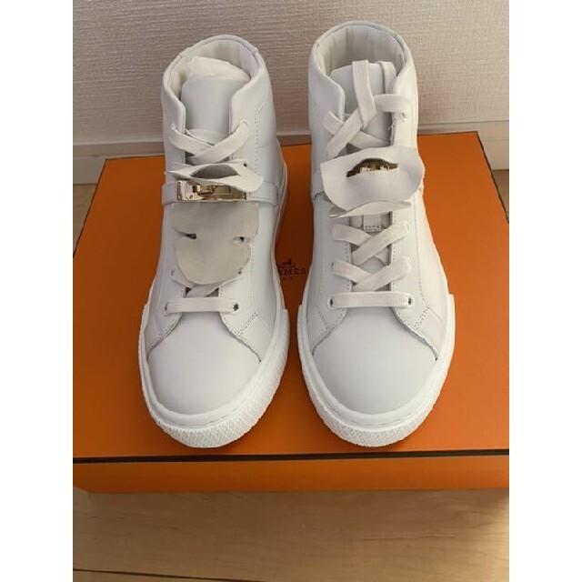 カーフスキ Hermes エルメスレディースケリースニーカーの通販 by