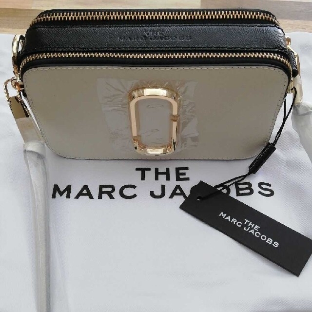 お値下げ中!新品 マークジェイコブス ショルダーバッグ お値下げ中!新品 マークジェイコブス ショルダーバッグ
