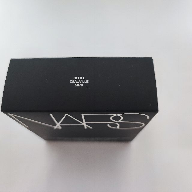 NARS(ナーズ)の【新品】NARS ナーズ クッションファンデーション 5878 ケース付 コスメ/美容のベースメイク/化粧品(ファンデーション)の商品写真