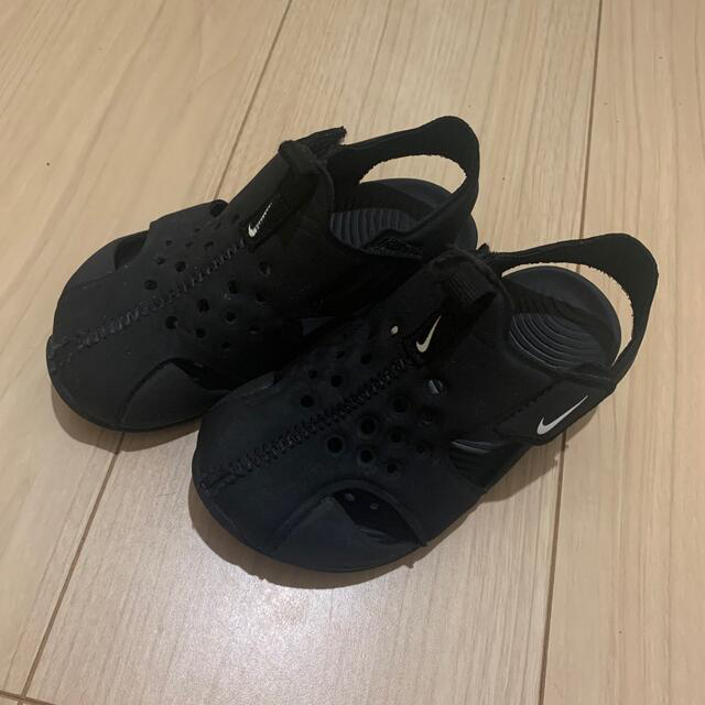 NIKE(ナイキ)のNIKE サンダル 14cm キッズ/ベビー/マタニティのベビー靴/シューズ(~14cm)(サンダル)の商品写真