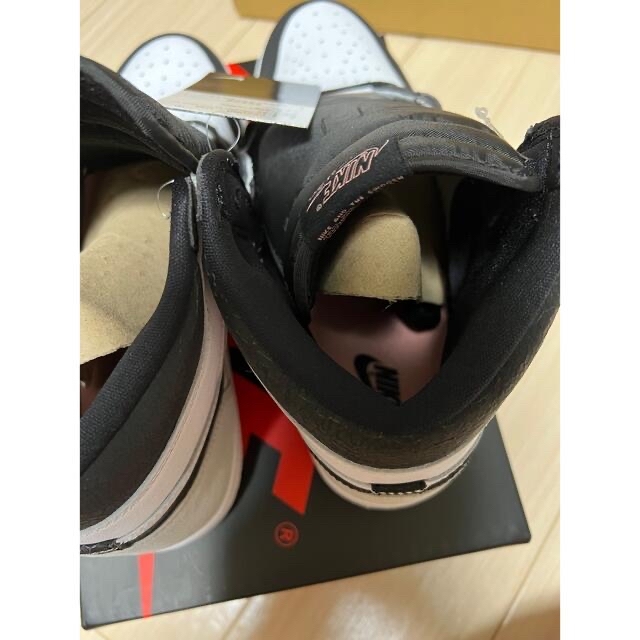 NIKE(ナイキ)のNike Air Jordan 1 High OG Bleached Cora メンズの靴/シューズ(スニーカー)の商品写真