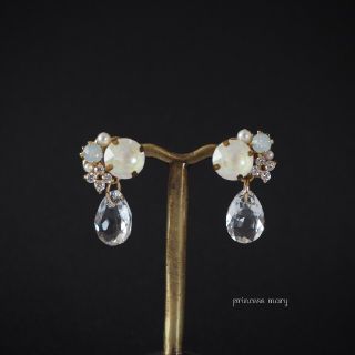 残り1点》クリスタル雫&ジルコニアお花♡﻿pearl bijouピアス(ピアス)