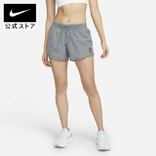 NIKE(ナイキ)のナイキウィメンズ10K FEMME2ショートNFSランニングウェア ハーフパンツ スポーツ/アウトドアのランニング(ウェア)の商品写真