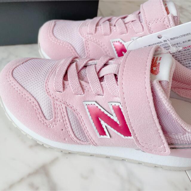 New Balance(ニューバランス)の17.0 新品　ニューバランス　スニーカー　373 ローズ　キッズ　ピンク キッズ/ベビー/マタニティのキッズ靴/シューズ(15cm~)(スニーカー)の商品写真