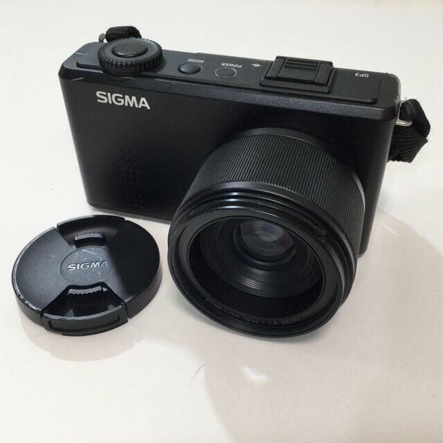 SIGMA(シグマ)のSIGMA DP3 Merrill スマホ/家電/カメラのカメラ(コンパクトデジタルカメラ)の商品写真