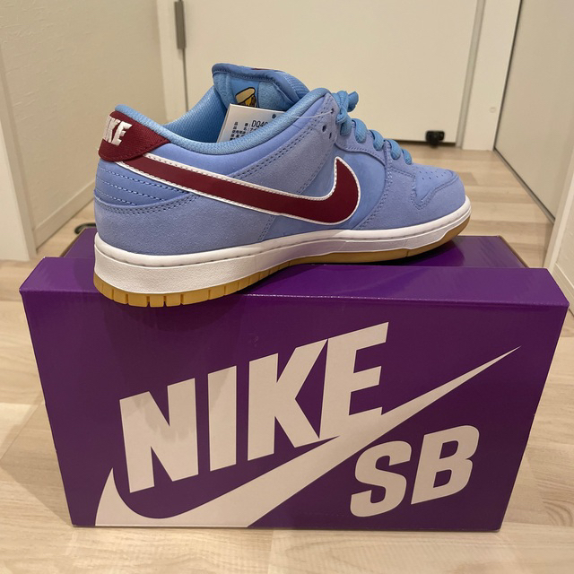 NIKE SB ダンク ロー フィリーズ