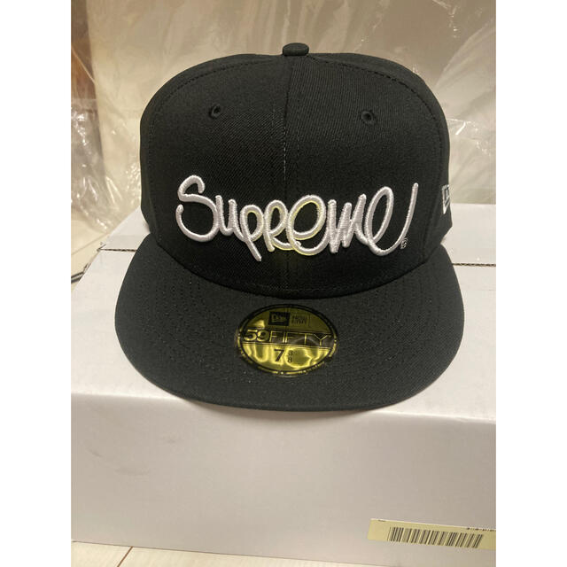 Supreme(シュプリーム)のsupreme hand style newera Logo キャップ 帽子 メンズの帽子(キャップ)の商品写真