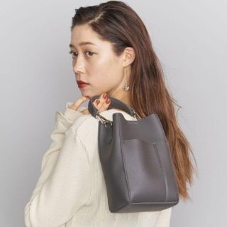 ユナイテッドアローズ(UNITED ARROWS)のユナイテッドアローズ　スクエアボトルバック(ショルダーバッグ)