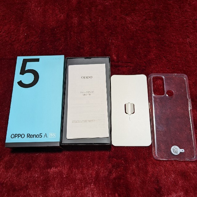 OPPO(オッポ)のOPPO Reno5A シルバーブラック 美品 納品書付き スマホ/家電/カメラのスマートフォン/携帯電話(スマートフォン本体)の商品写真