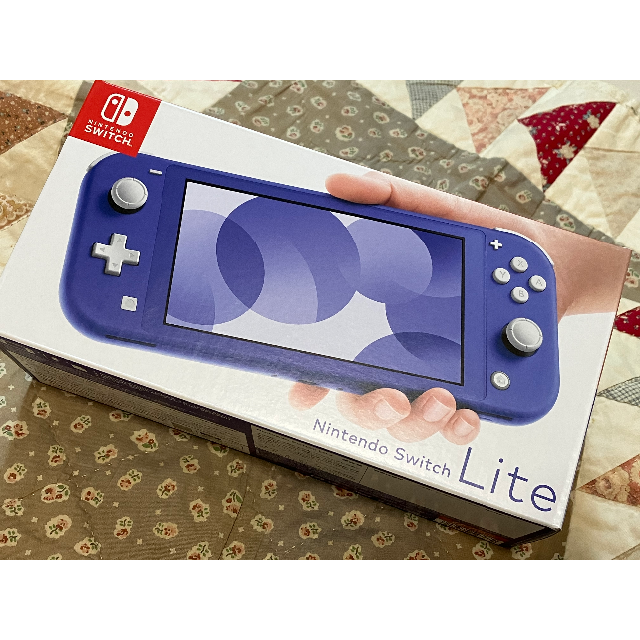 Nintendo Switch - 新品未使用 Nintendo Switch Lite ブルーの通販 by ...