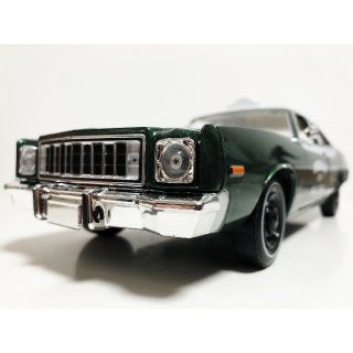 クライスラー(Chrysler)のGL/'76 Plymouthプリムス Furyフューリー  1/18(ミニカー)