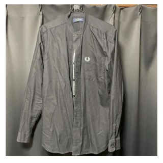 フレッドペリー(FRED PERRY)のフレッドペリー グランダッドカラー シャツ M7559 スタンドカラー(シャツ)