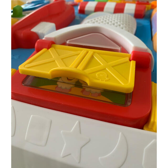 Fisher-Price(フィッシャープライス)のフィッシャープライス スマートステージ・バイリンガル・テーブル DYM68 キッズ/ベビー/マタニティのおもちゃ(知育玩具)の商品写真