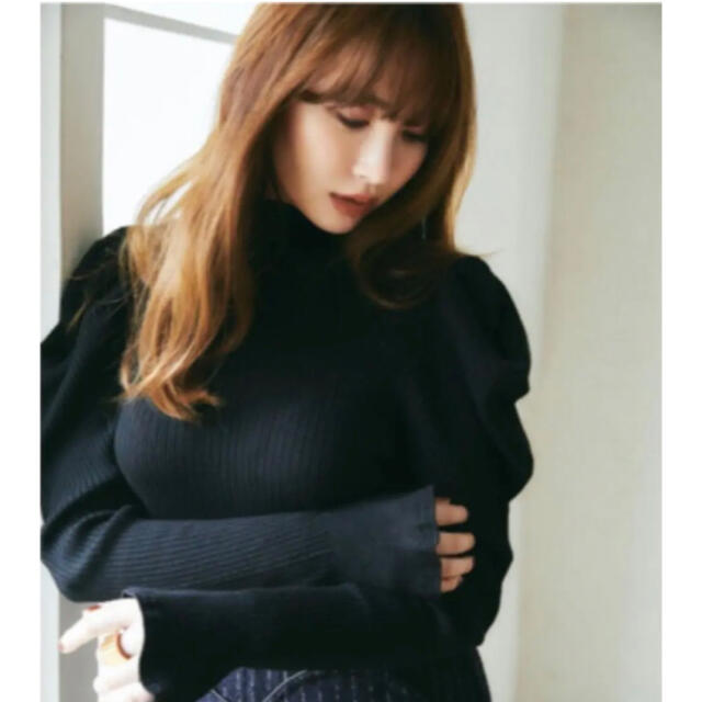 her lip to Volume Sleeve Rib Knit Top