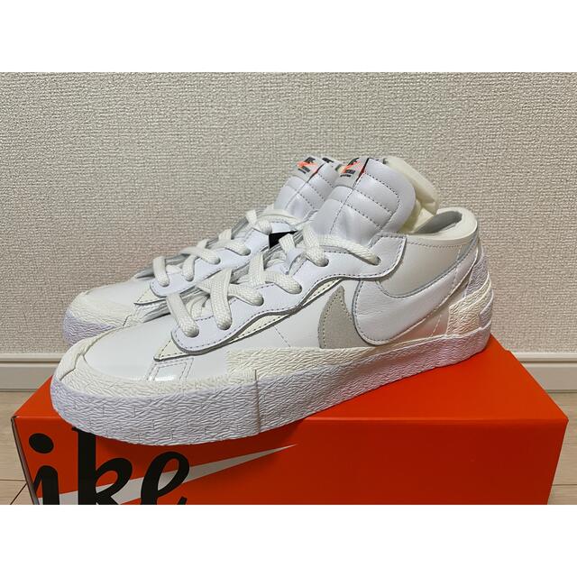 NIKE(ナイキ)のナイキ×サカイ Blazer Low"White Patent Leather" メンズの靴/シューズ(スニーカー)の商品写真