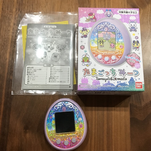 ホワイトブラウン バンダイ たまごっちみーつ ファンタジーみーつver