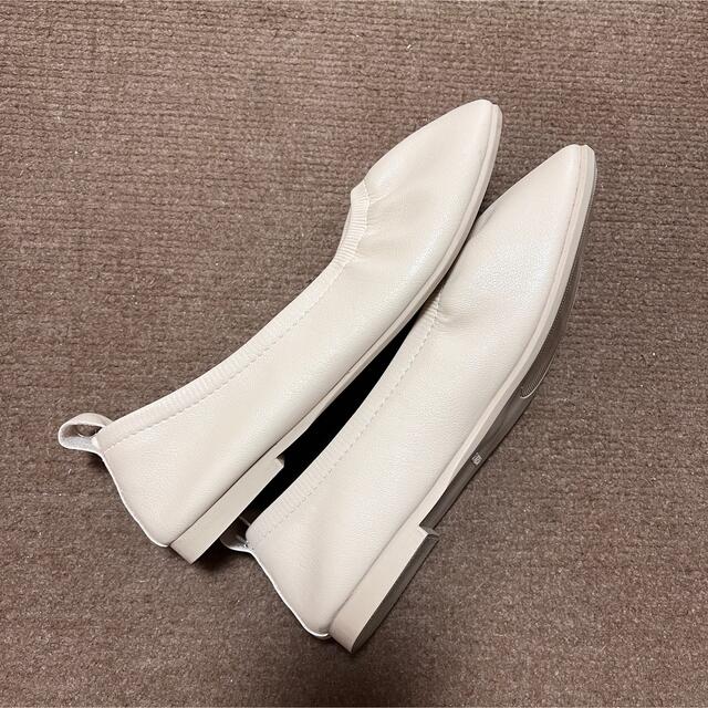 repetto(レペット)の最終値下❗️レザー スクエア フラットシューズ　パンプス　ホワイト　23cm レディースの靴/シューズ(バレエシューズ)の商品写真