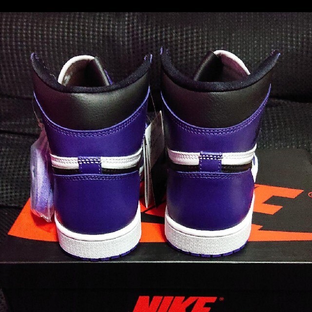 NIKE(ナイキ)のnike air jordan 1 court purple メンズの靴/シューズ(スニーカー)の商品写真