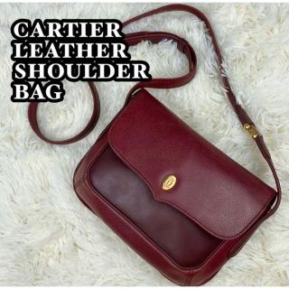 カルティエ(Cartier)の美品 Cartier レザー マストライン ショルダーバッグ ロゴ総柄 ボルドー(ショルダーバッグ)