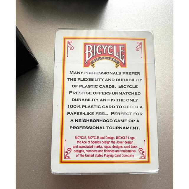 Bicycle Prestige dura-flex 青 トランプ 未使用  エンタメ/ホビーのテーブルゲーム/ホビー(トランプ/UNO)の商品写真