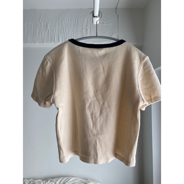 ZARA(ザラ)のZARA クロップドTシャツ レディースのトップス(Tシャツ(半袖/袖なし))の商品写真