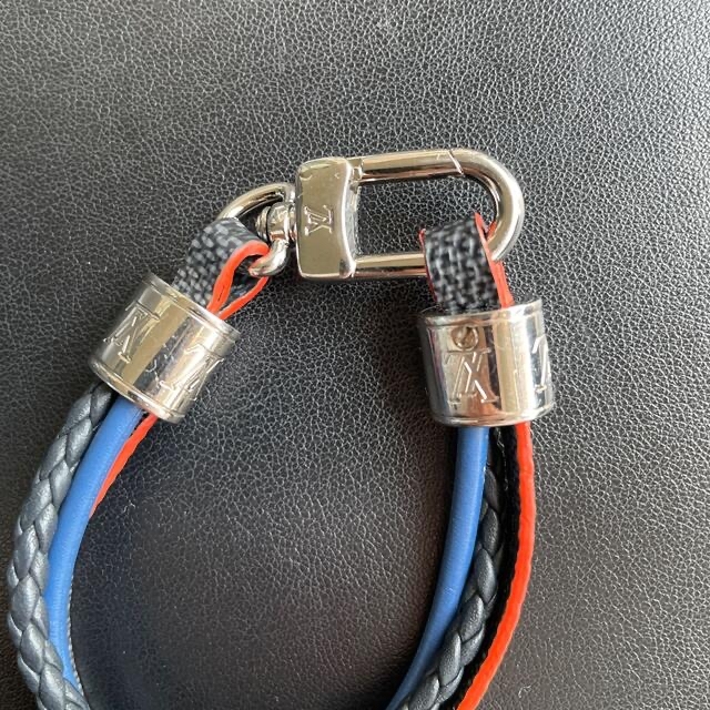 LOUIS VUITTON(ルイヴィトン)の最安値！LOUIS VUITTON ブレスレット メンズのアクセサリー(ブレスレット)の商品写真