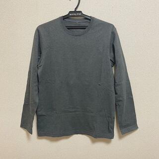 ユニクロ(UNIQLO)のUNIQLO ユニクロ　ダークグレー　灰色　シンプル　ロンT ロングTシャツ(Tシャツ/カットソー(七分/長袖))
