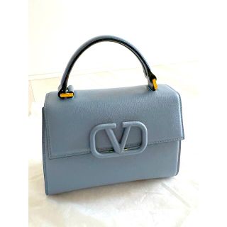 ヴァレンティノガラヴァーニ(valentino garavani)の【極美品】Valentino Garavani Vスリング ハンドバッグ S(ハンドバッグ)