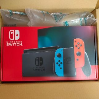 ニンテンドースイッチ(Nintendo Switch)の「Nintendo Switch JOY-CON(L) ネオンブルー/(R) ネ(家庭用ゲーム機本体)