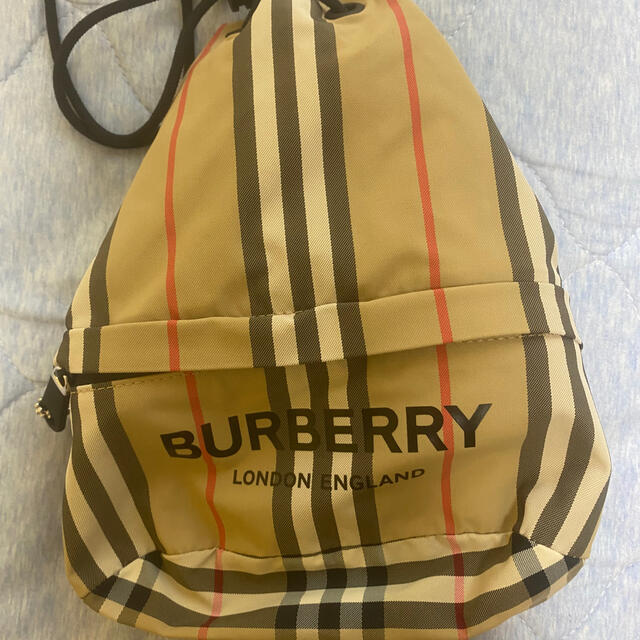 ブランド品専門の【現行モデル】BURBERRY ドローコード ポーチ ...