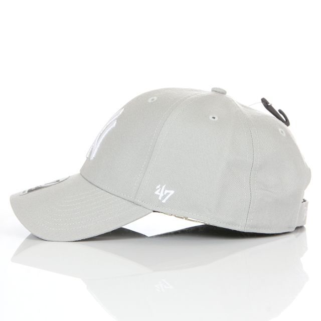 47 Brand(フォーティセブン)の【新品】47BLAND MVP キャップ NY ヤンキース 帽子 グレー メンズの帽子(キャップ)の商品写真