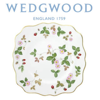 ウェッジウッド(WEDGWOOD)の未使用ウェッジウッドワイルドストロベリースクエアプレート角皿ケーキ皿(食器)